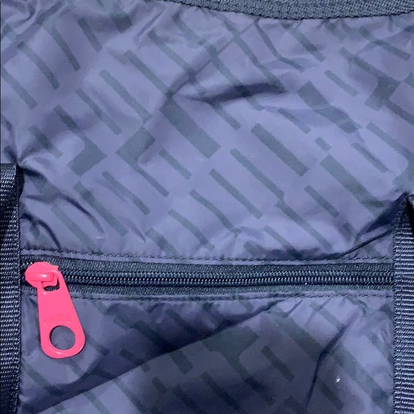 Puma Gym Duffle Bag - Picture 2 of 4
